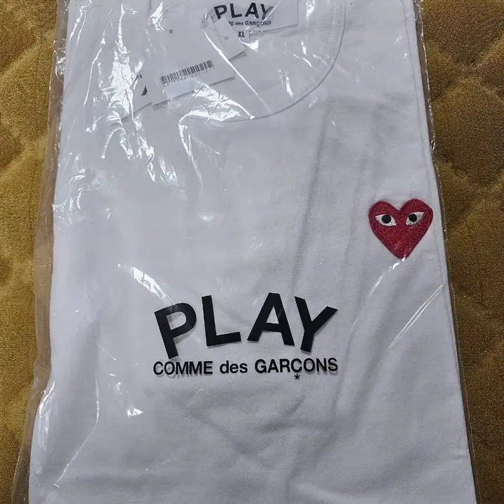 [BUNJANG] Comme des Garçons PLAY White T-Shirt XL / 꼼데가르송 플레이 흰색 반팔티 XL 새상품