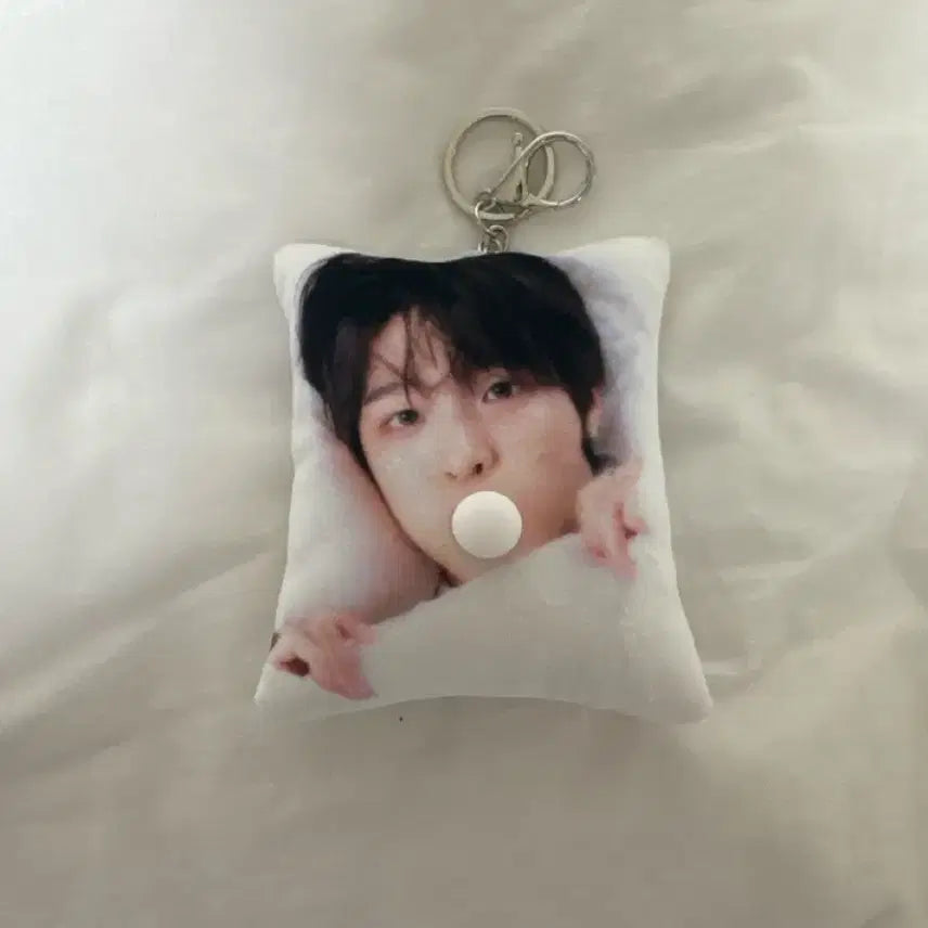 [BUNJANG] NCT WISH Riku Balloon Gum Cushion Keychain / 엔시티위시 리쿠 비공굿 굿즈 풍선껌 쿠션 키링