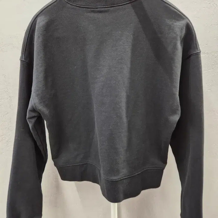 [BUNJANG] Françoise Jobard Classic Logo Cropped Sweatshirt Black M / 머리떼 프랑소와 저버 클래식 로고 크롭 맨투맨 블랙 M