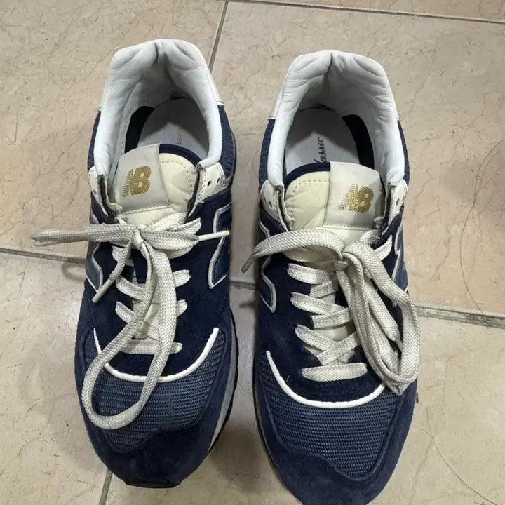 [BUNJANG] New Balance 574 Navy Sneakers / 뉴발란스 574 네이비 운동화