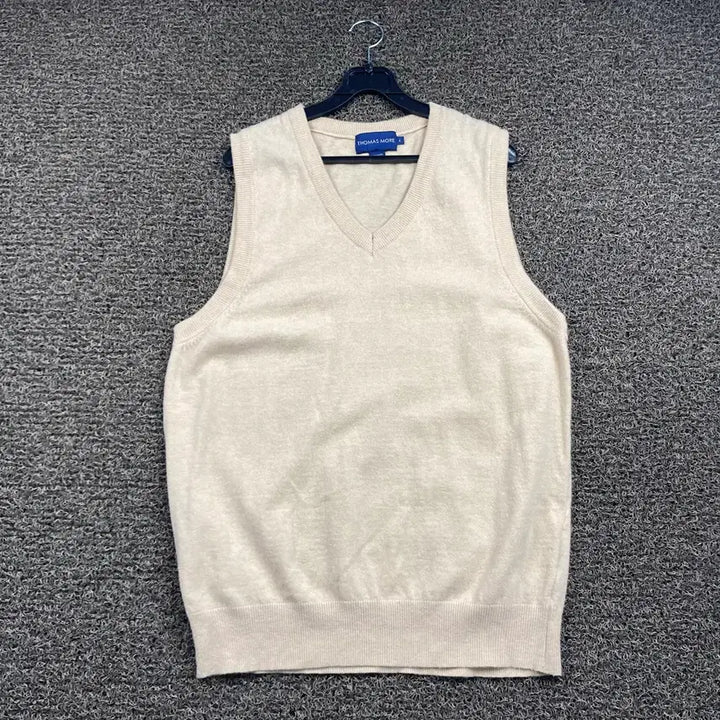 [BUNJANG] Thomas More Ivory V-Neck Knit Vest / 토마스모어 아이보리 브이넥 니트 베스트