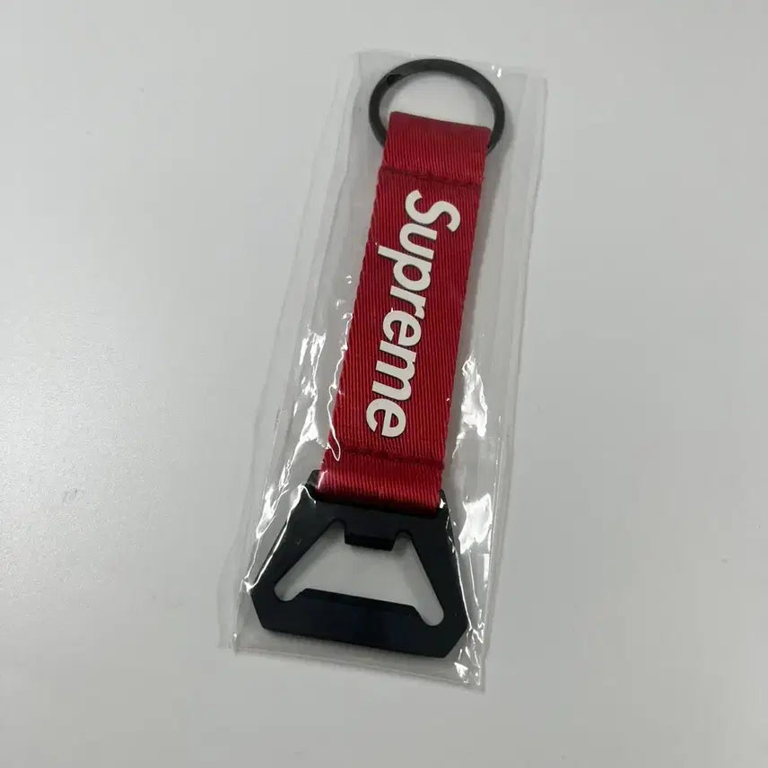 [BUNJANG] Supreme Bottle Opener Webbing Keychain 21FW / [os] 슈프림 보틀 오프너 웨빙 키체인 21fw