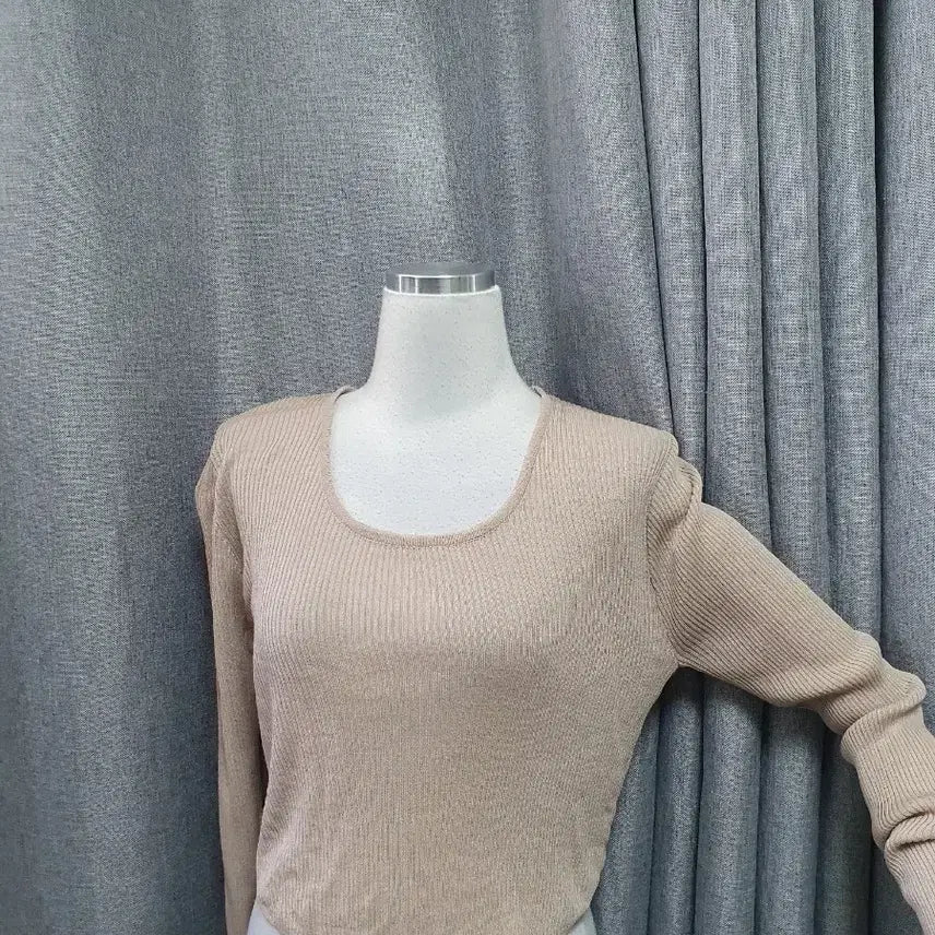 [SOLD OUT] 비스코스 베이지 이너니트