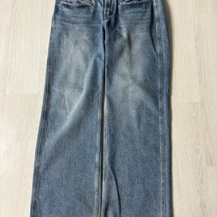 [BUNJANG] Aieul Aryal Blue Denim Jeans (Size 48) / aieul aryal jeans blue 48
