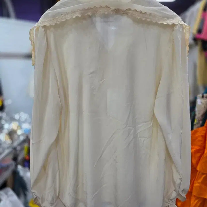 [BUNJANG] Excellence Lace Collar Silk Blouse / Excellence 레이스 깃 실크 블라우스