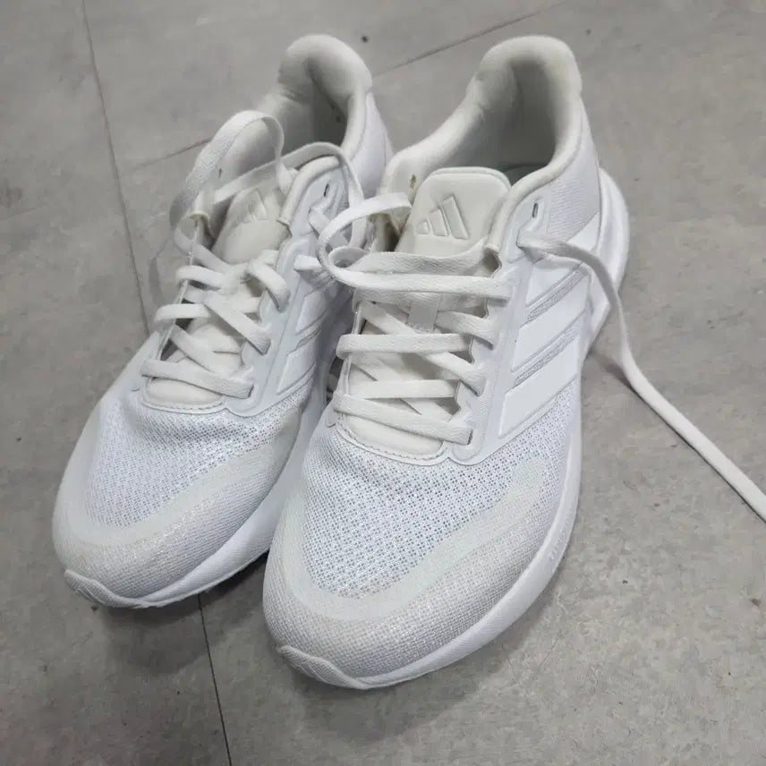 [BUNJANG] Adidas Runfalcon 5 Cloud White Shoes (240mm) / 아디다스 런팔콘 5 클라우드 화이트 240