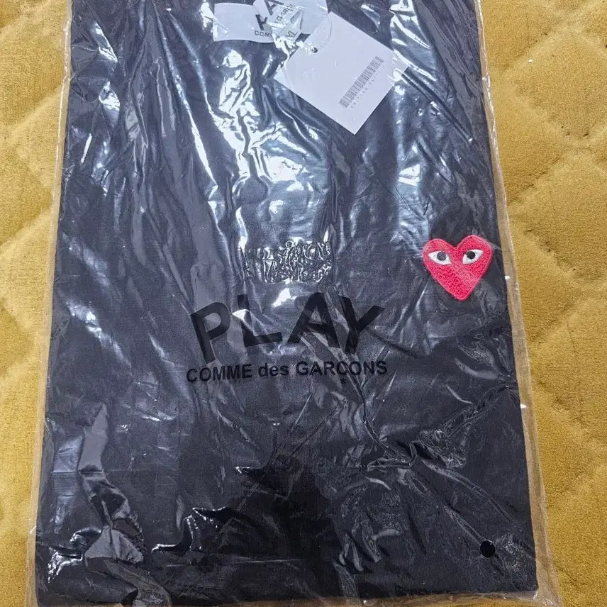 [BUNJANG] Comme des Garçons Play Black Short-Sleeve T-Shirt XL / 꼼데가르송 플레이 검정 반팔티 새상품xl