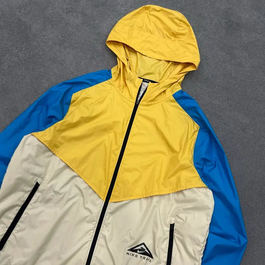 [BUNJANG] Nike Trail Windrunner Two-Way Hooded Windbreaker / 나이키 트레일 윈드러너 투웨이 후드 바람막이