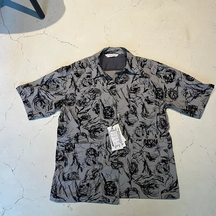 [BUNJANG] Sasquatchfabrix. Flower Sketch Shirt (Large) / [L]사스콰치패브릭스 플라워 스케치 셔츠