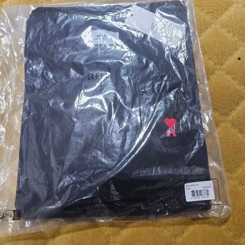 [BUNJANG] AMI Small Heart Black Long Sleeve T-Shirt L / 아미 스몰 하트 블랙 긴팔 티셔츠 L