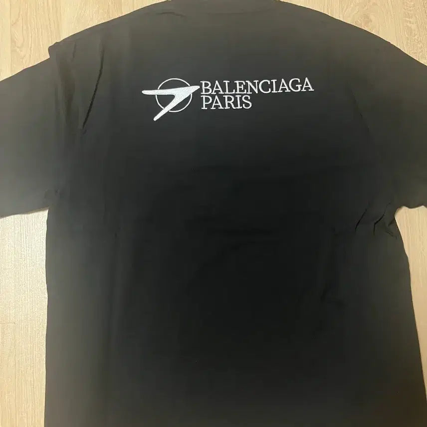 [BUNJANG] Balenciaga Embroidered Logo Short Sleeve T-Shirt / 발렌시아가 자수 로고 반팔