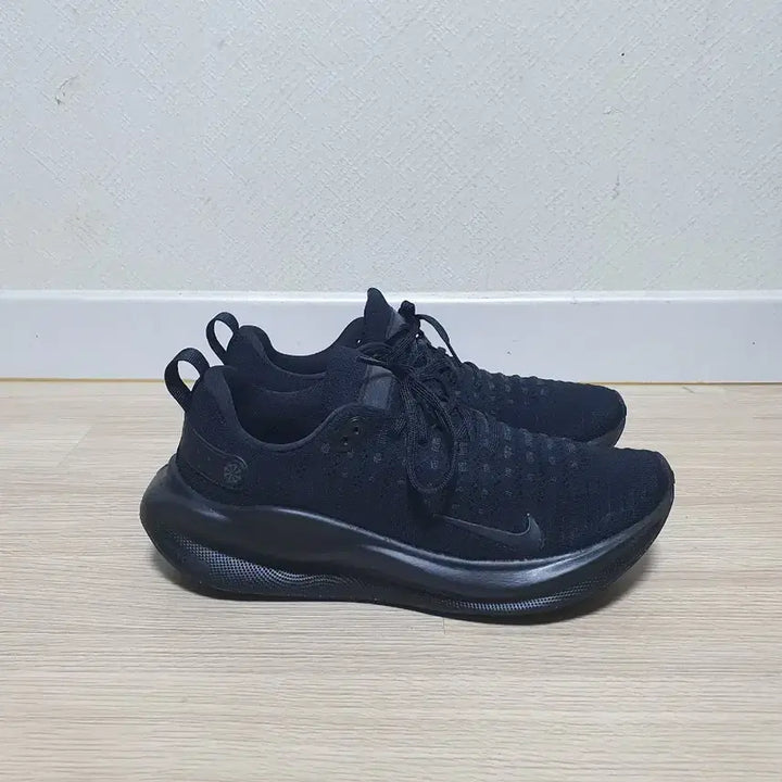 [SOLD OUT] 나이키 인피니티 런 4 러닝화 265