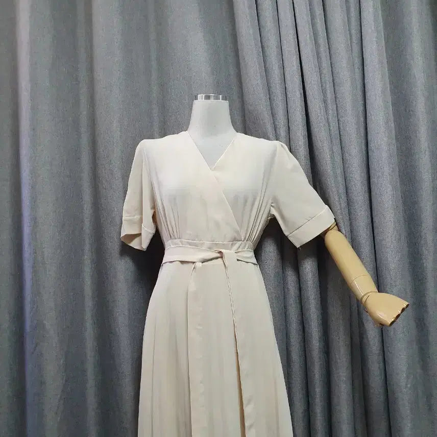 [BUNJANG] Cream Pleated Long Dress / S크림 플리츠 롱 원피스