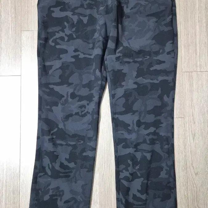 [BUNJANG] Lululemon On the Fly Pant Size 4 / 룰루레몬 On the Fly Pant 4 사이즈 바지 팬츠