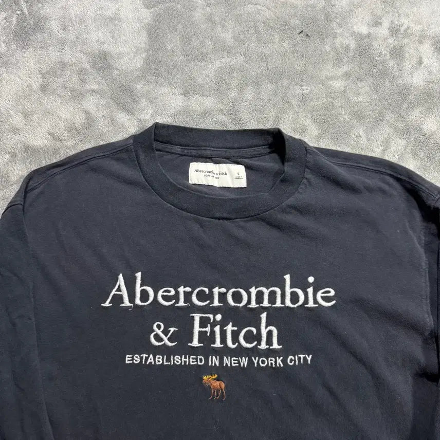 [BUNJANG] Abercrombie &amp; Fitch Big Logo Long Sleeve Shirt / 아베크롬비 빅로고 롱슬리브