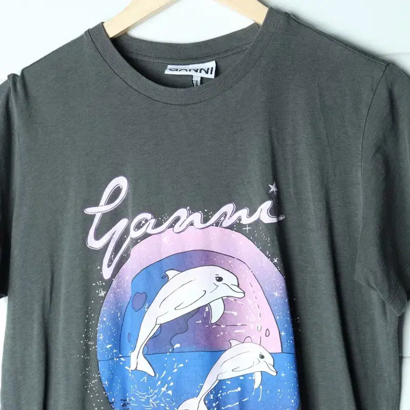 [BUNJANG] GANNI Dolphin T-Shirt Grey / W(S-M) 가니 반팔 티셔츠 돌핀 돌고래 키치 그레이-755A