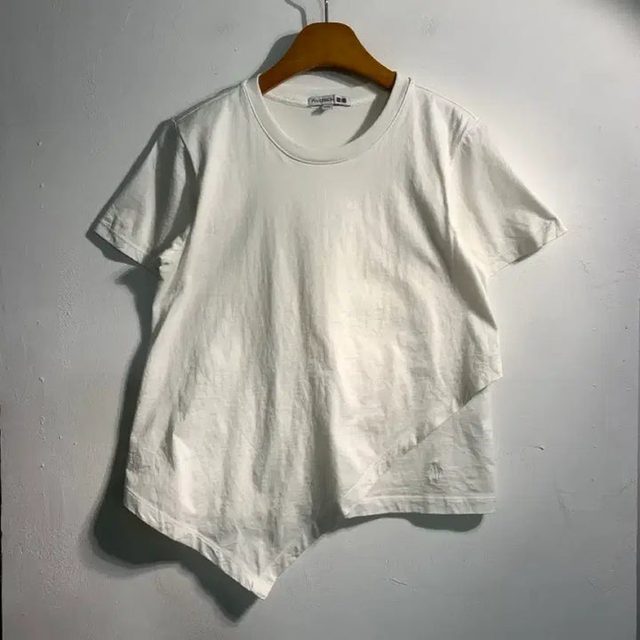 [BUNJANG] Uniqlo x JW Anderson T-Shirt - Size S / 만원샵) uniqlo 유니클로 jw앤더슨 티셔츠 S C392