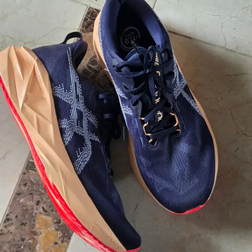 [BUNJANG] ASICS NovaBlast 5 Wide 285 Running Shoes / 아식스 노바블라스트5 285 와이드