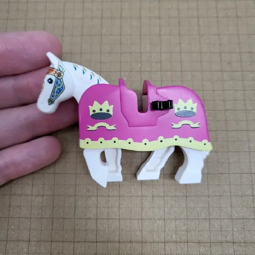 [BUNJANG] Lego Castle Smilebrick Royal Classic Knight with Rare White Horse / 레고 캐슬 스마일브릭 로얄 클래식 완무기사+희귀 백마신형 팝니다