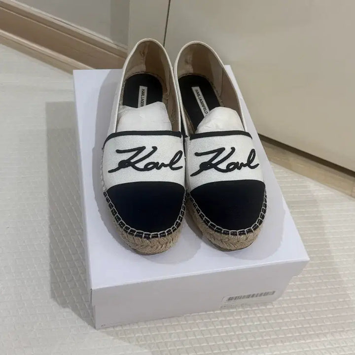 [BUNJANG] Karl Lagerfeld Espadrille Slip-On Shoes / 칼 라거펠트 에스파드류 슬립온 슈즈 240