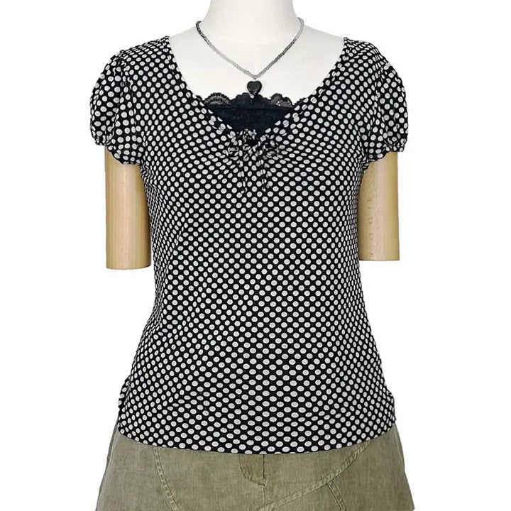 [BUNJANG] Vintage Black Polka Dot Cap Sleeve T-Shirt with Shirring Ribbon / 일본빈티지 도트땡땡이 셔링리본 캡소매반팔티블랙 모리걸하구미룩갸루y2k히피