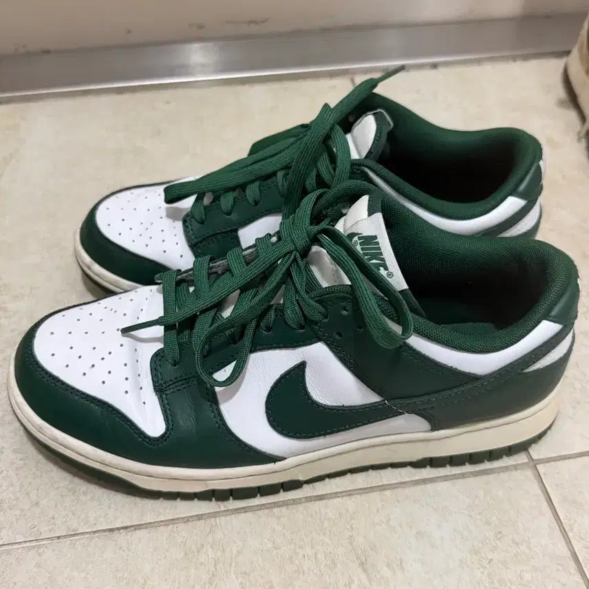 [BUNJANG] Nike Dunk Low Varsity Green Shoes / 덩크로우 버시티 그린