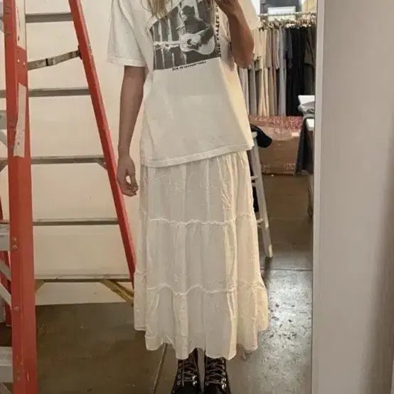 [BUNJANG] Brandy Melville Nadia Stripe Long Skirt White / 브랜디멜빌 화이트 나디아 롱 스커트 스트라이프