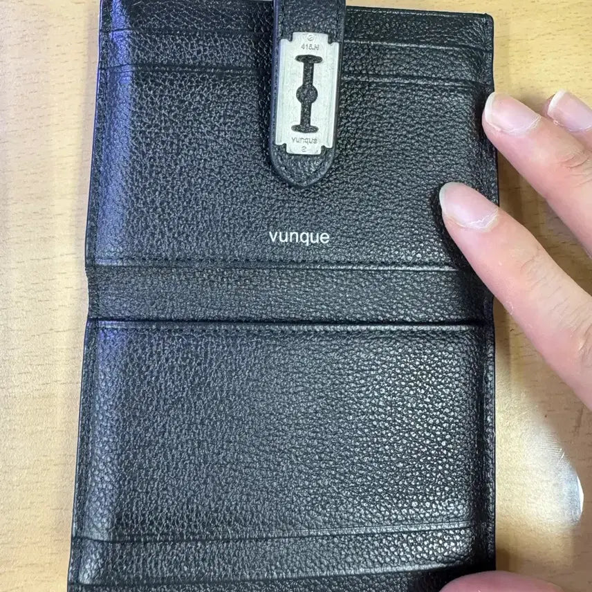 [BUNJANG] BUNQ MacPie Black Bi-fold Wallet / 분크 맥파이 블랙 지갑