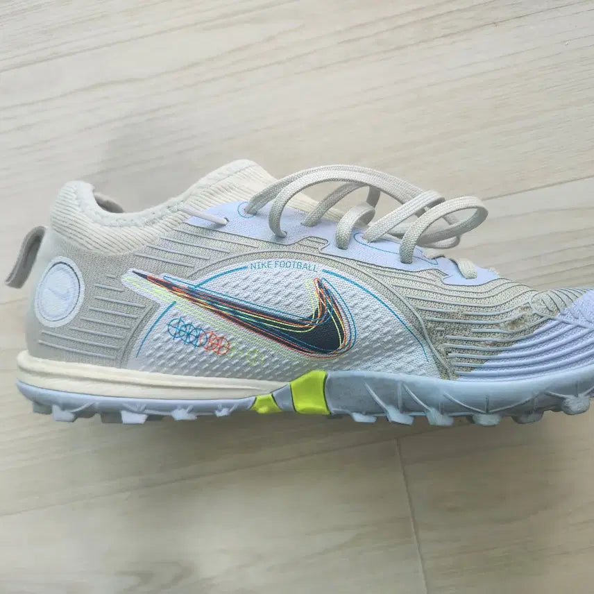 [BUNJANG] Nike Mercurial Vapor 14 Pro TF DJ2851054 / 나이키 머큐리얼 베이퍼 14 프로 tf DJ2851054