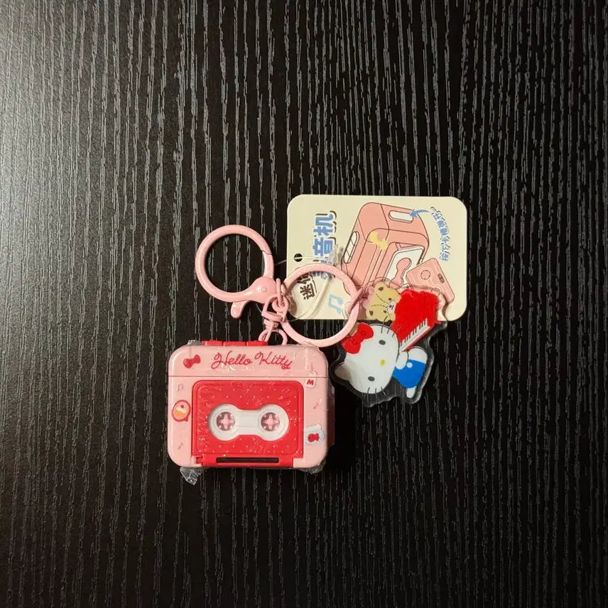 [BUNJANG] Hello Kitty Cassette Tape Voice Recorder Keychain / 헬로키티 녹음기 카세트 플레이어 키링 산리오 가챠 피규어