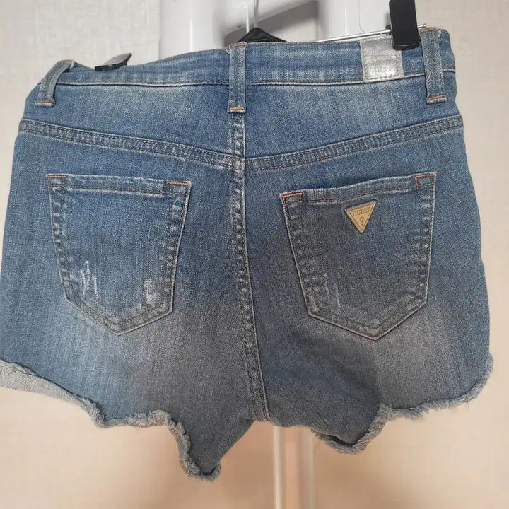 [BUNJANG] Guess Denim Cut-off Shorts / 게스 데님 반바지 컷오프 숏팬츠