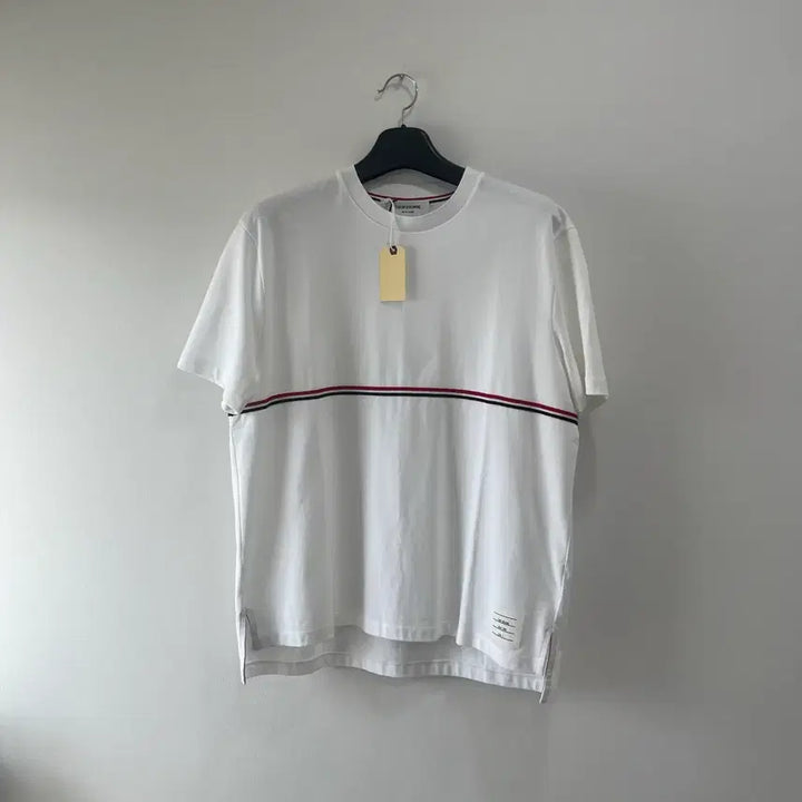 [BUNJANG] Thom Browne RWB Stripe Short Sleeve T-Shirt White Size 4 / [미시착새상품/4]톰브라운 RWB 스트라이프 반팔 티셔츠 3