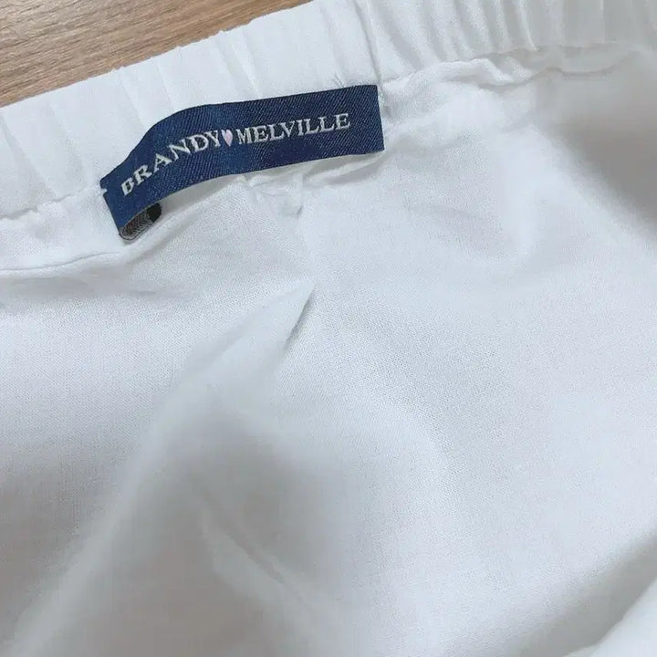 [BUNJANG] Brandy Melville Lace Eyelet Long Skirt White / 브랜디멜빌 레이스 아일렛 롱 스커트 화이트