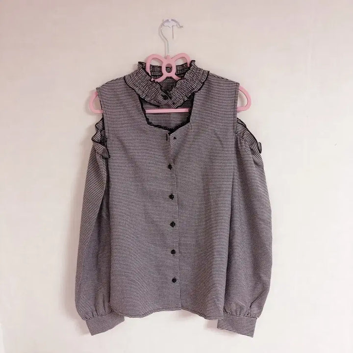[BUNJANG] Mars Gingham Check Choker Off-Shoulder Blouse Knit / 마즈 Mars 깅엄체크 초커 오프숄더 블라우스 니트 지뢰계 치도리