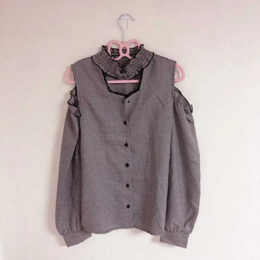 [BUNJANG] Mars Gingham Check Choker Off-Shoulder Blouse Knit / 마즈 Mars 깅엄체크 초커 오프숄더 블라우스 니트 지뢰계 치도리