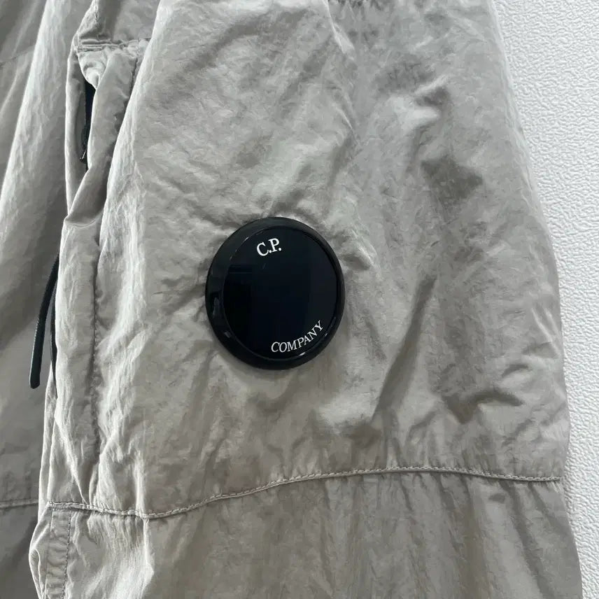 [BUNJANG] CP Company Chrome R Lens Windbreaker XL / [XL]CP컴퍼니 크롬 R 렌즈 바람막이