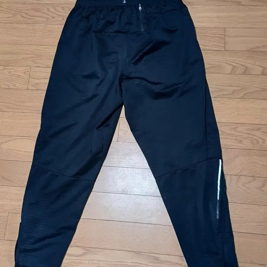 [BUNJANG] Nike Dri-FIT Phenom Essential Running Jogger Pants / 나이키 드라이핏 페놈 에센셜 러닝 조거 팬츠 (75/S)