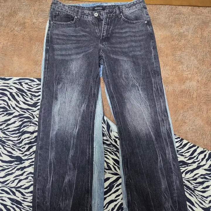 [BUNJANG] Peace Maker Black Washed Denim Pants Size 34 / 피스워커 블랙 워싱 데님 팬츠 34사이즈