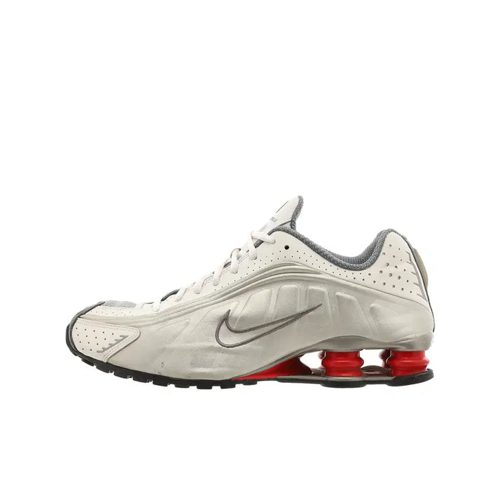 [BUNJANG] Nike Shox R4 Metallic Silver Comet Red Sneakers (Size 275) / [275] 나이키 샥스 R4 메탈릭 실버 커멧 레드