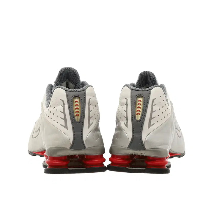 [BUNJANG] Nike Shox R4 Metallic Silver Comet Red Sneakers (Size 275) / [275] 나이키 샥스 R4 메탈릭 실버 커멧 레드