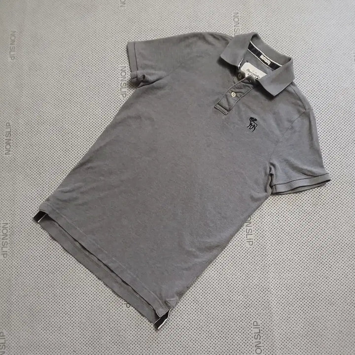 [BUNJANG] Abercrombie &amp; Fitch Grey Short Sleeve Polo Shirt / 아베크롬비 그레이 반팔 폴로티