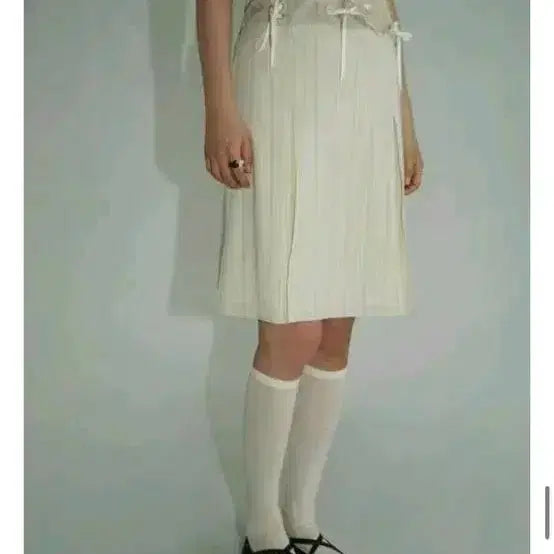 [BUNJANG] Loulouseoul Downtown Skirt Cream M / Loulouseoul 루루서울 Downtown skirt 스커트 크림 M