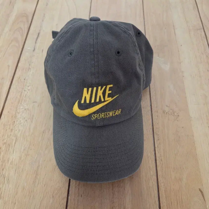 [BUNJANG] Nike Vintage Heritage Sportswear Cap Khaki / 나이키 빈티지 모자 볼캡 헤리티지 스포츠웨어 카키