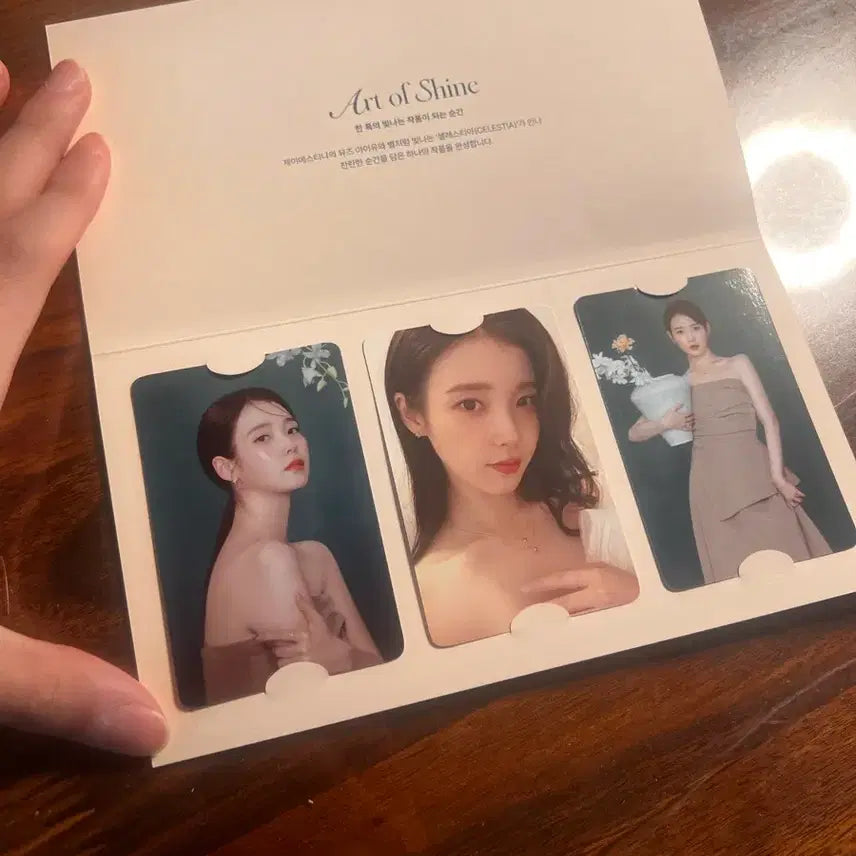 [BUNJANG] IU x J.ESTINA Celestia Photocard / (15000 내림 찐 최저 가입니다..) 아이유 제이에스티나  포토카드