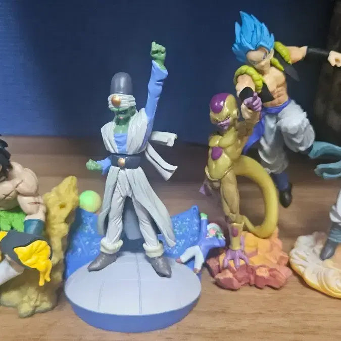 [BUNJANG] Dragon Ball Capsule Figures Set of 4 (Missing Oojter Ring) / 드래곤볼 캡슐4종 1개 오지터링분실