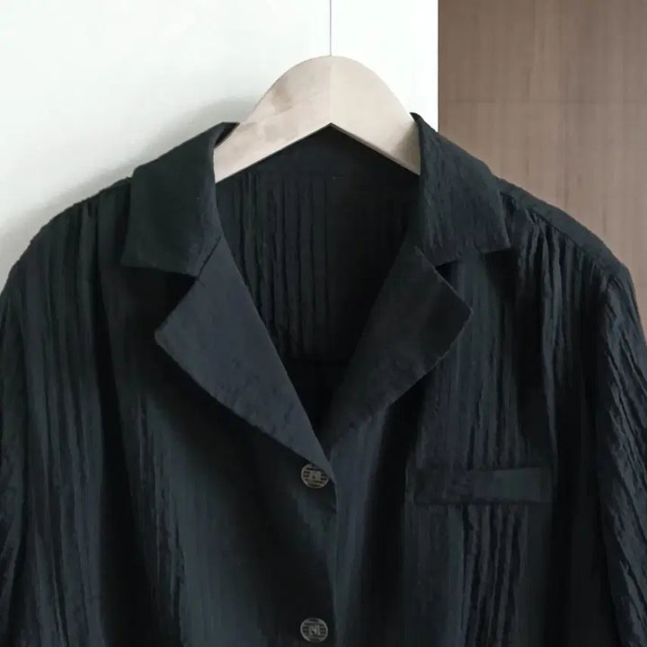 [BUNJANG] Black Cropped Shirt Blouse 77-88 / 크롭 셔츠형 블라우스 77~88초