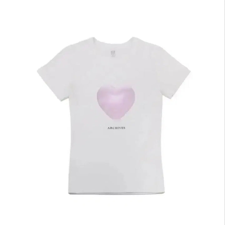[BUNJANG] 2000 Archive Heart T-Shirt (Worn by NewJeans Minji) / 2000아카이브 하트 (뉴진스 민지착용)
