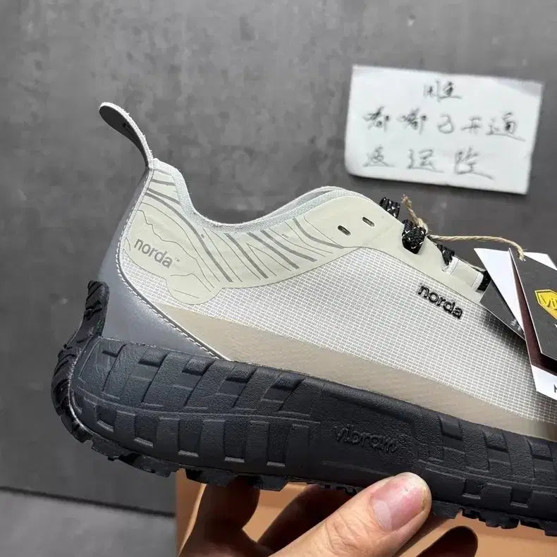 [BUNJANG] Noda 001A Trail Running Shoes White / 노다 001A 트레일 러닝화 화이트