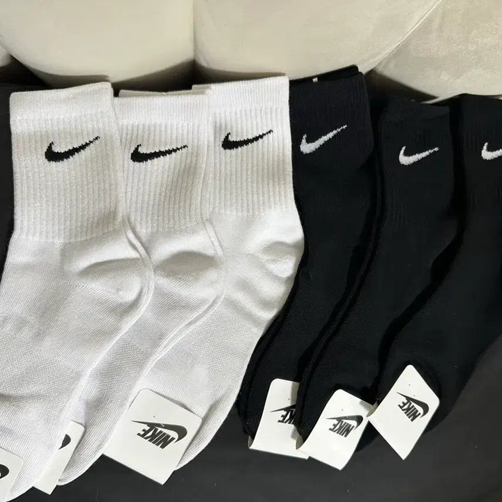 [BUNJANG] Nike Crew Socks (Unisex, Mid-Calf) / 나이키양말