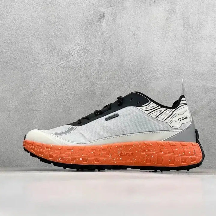 [BUNJANG] NODA 001A Trail Running Shoes White-Orange / 노다 001A 트레일 러닝화 화이트-오렌지